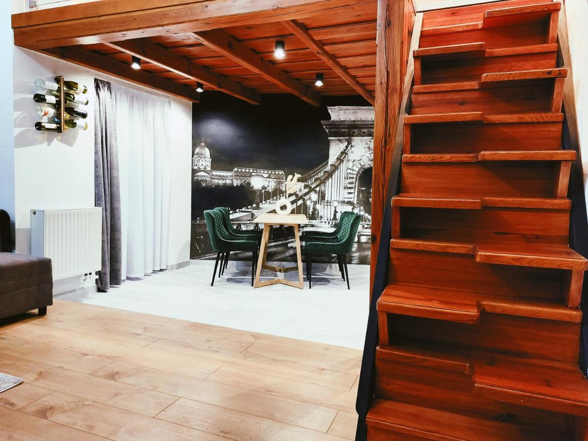 Square 16 Apartman - Absolutely Central Location With Self Check In Szombathely Eksteriør billede