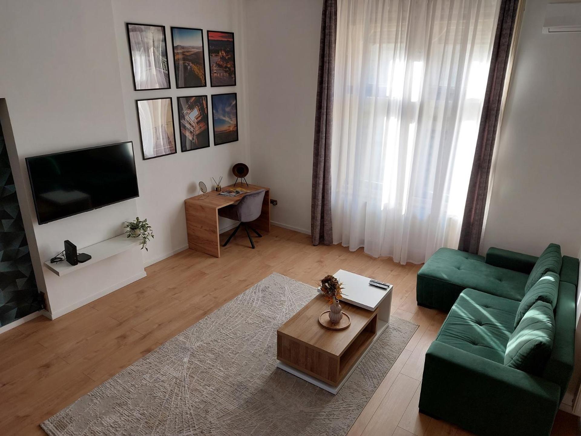 Square 16 Apartman - Absolutely Central Location With Self Check In Szombathely Eksteriør billede